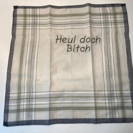 Taschentuch" Heul doch,Bitch"