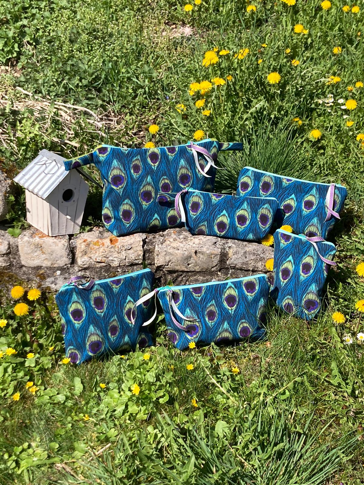 Nasstasche "Pfauenfeder" hoch – Bild 2