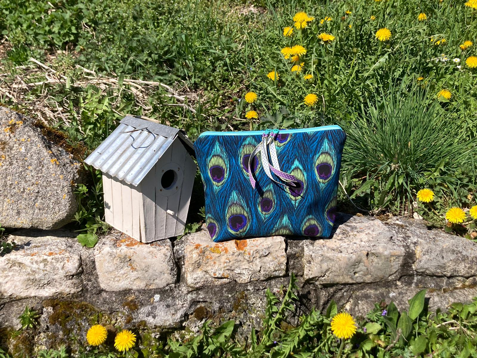 Nasstasche Pfauenfeder" mittelgroß – Bild 3