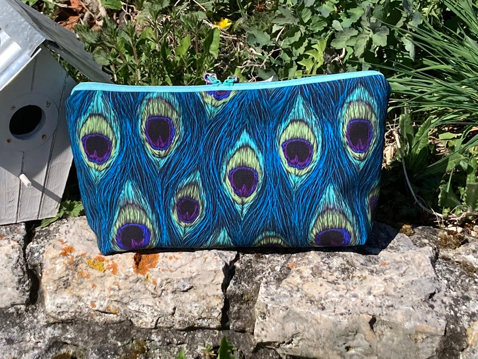 Nasstasche "Pfauenfeder" klein Nr.1